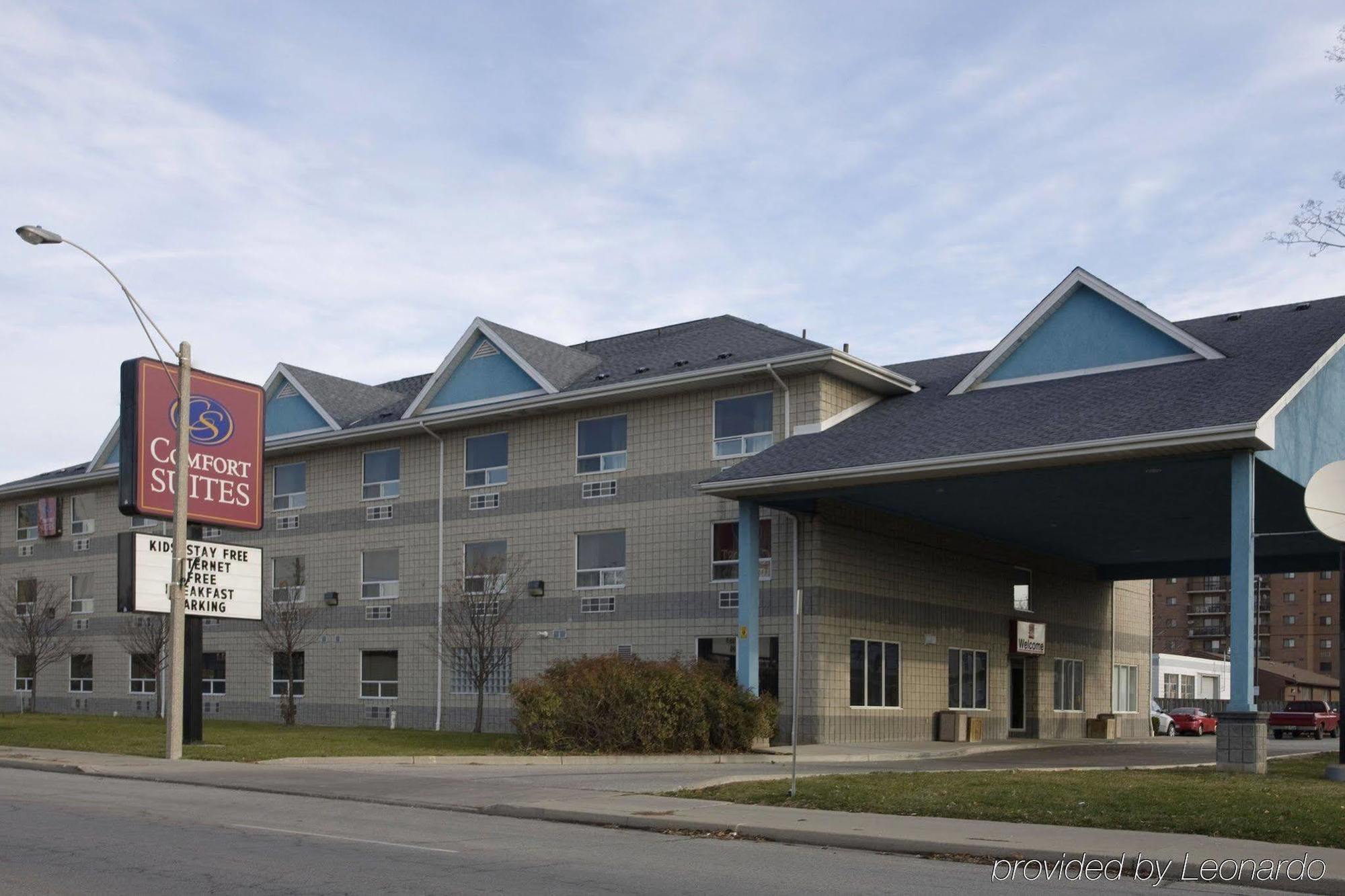Comfort Suites Downtown Windsor Extérieur photo
