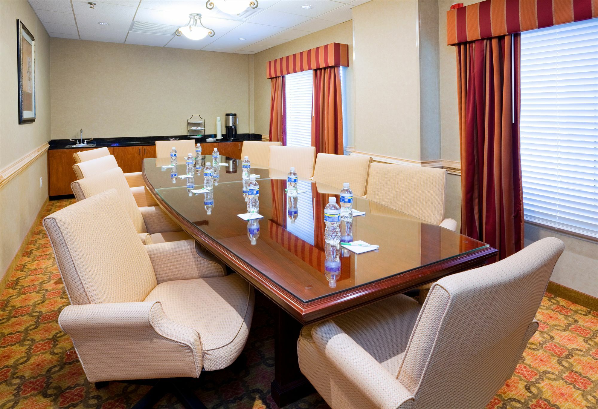 Comfort Suites Downtown Windsor Extérieur photo