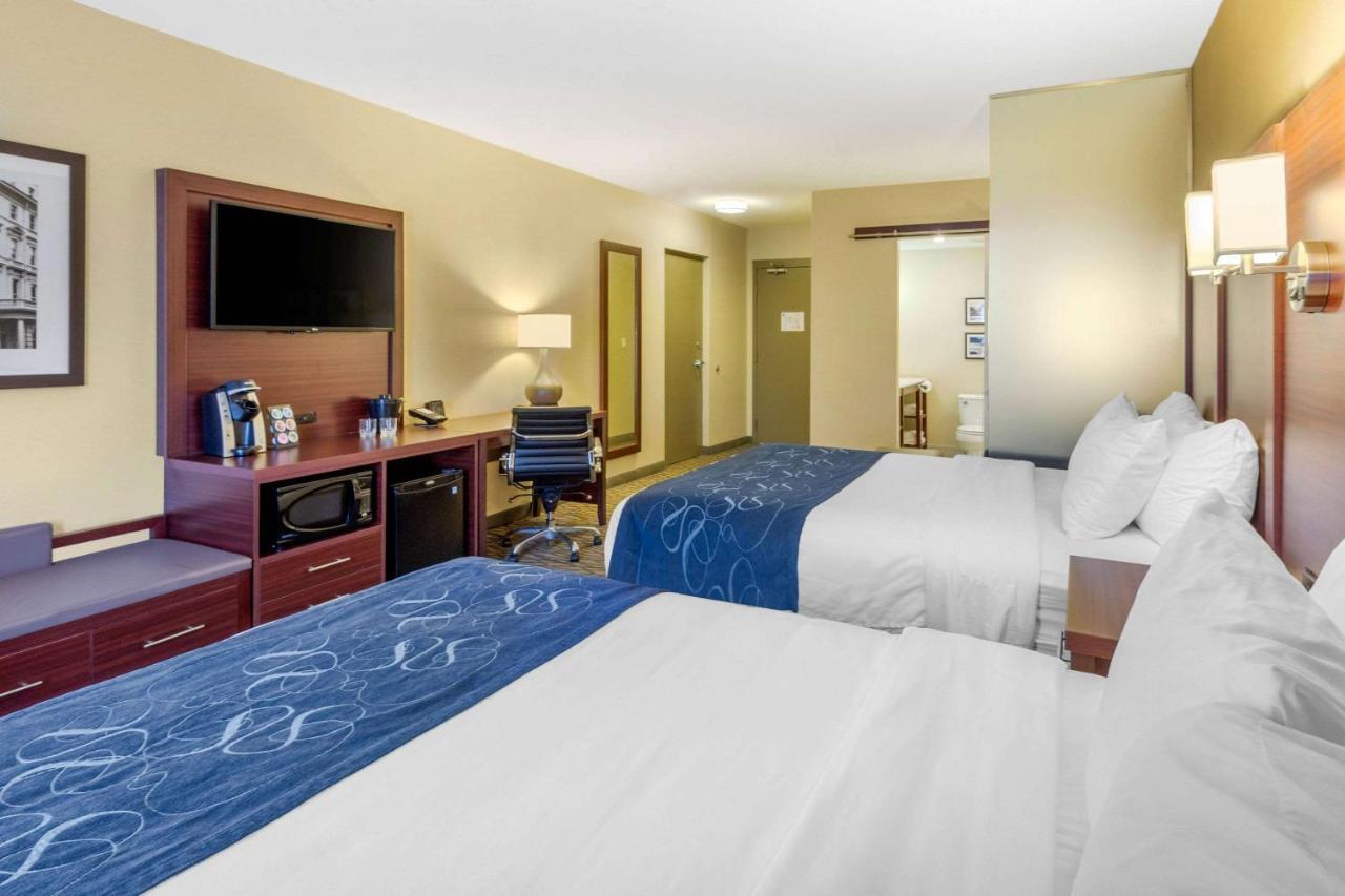 Comfort Suites Downtown Windsor Extérieur photo